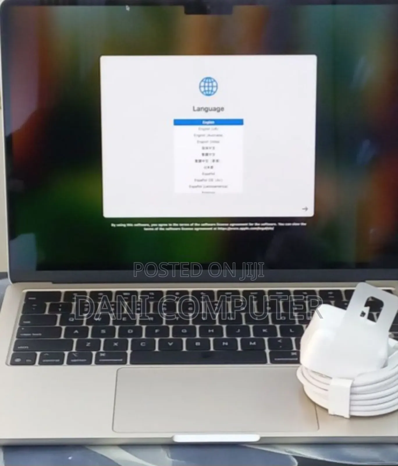 New Laptop Apple MacBook Air 2025 M4 15-Inch 16GB Apple M4 SSD 256GB