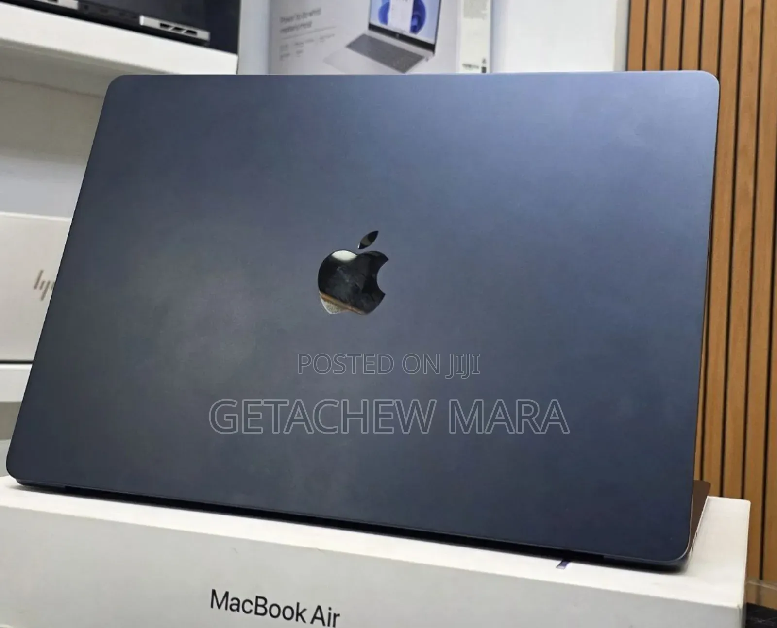 New Laptop Apple MacBook Air 2025 M4 15-Inch 16GB Apple M4 SSD 256GB