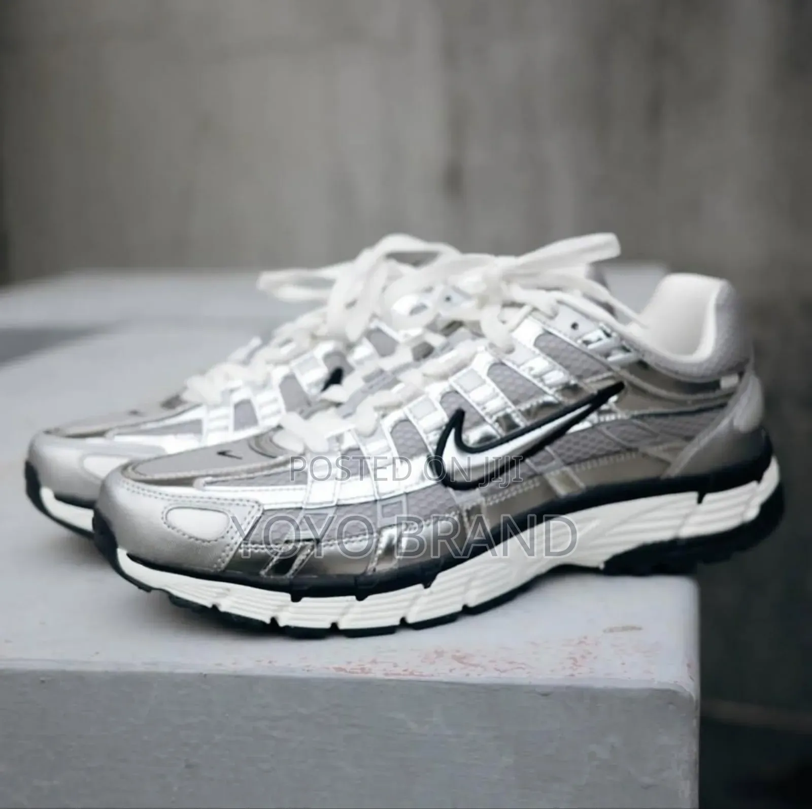 Nike-P6000 a Running -Inspired Metalic Unisex Sneaker