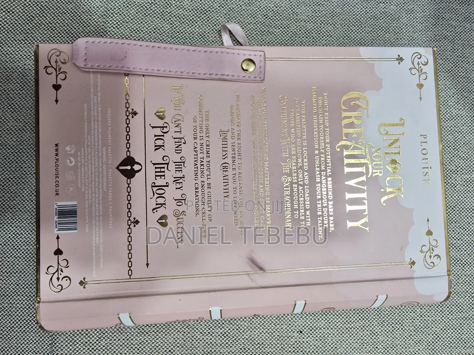 P. Louise Unlock Your Creativity Pressed Pigment Palette.