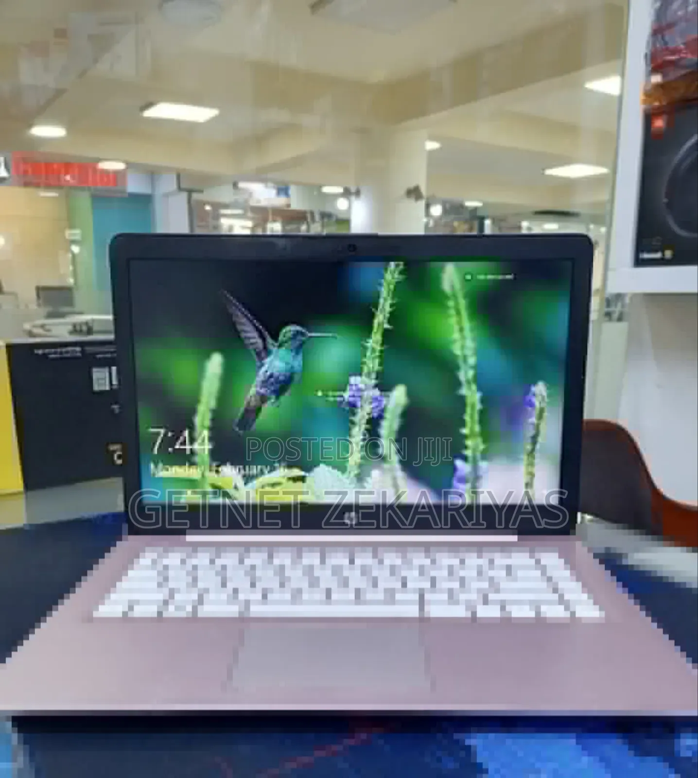 New Laptop HP 4GB Intel Pentium SSD 72GB