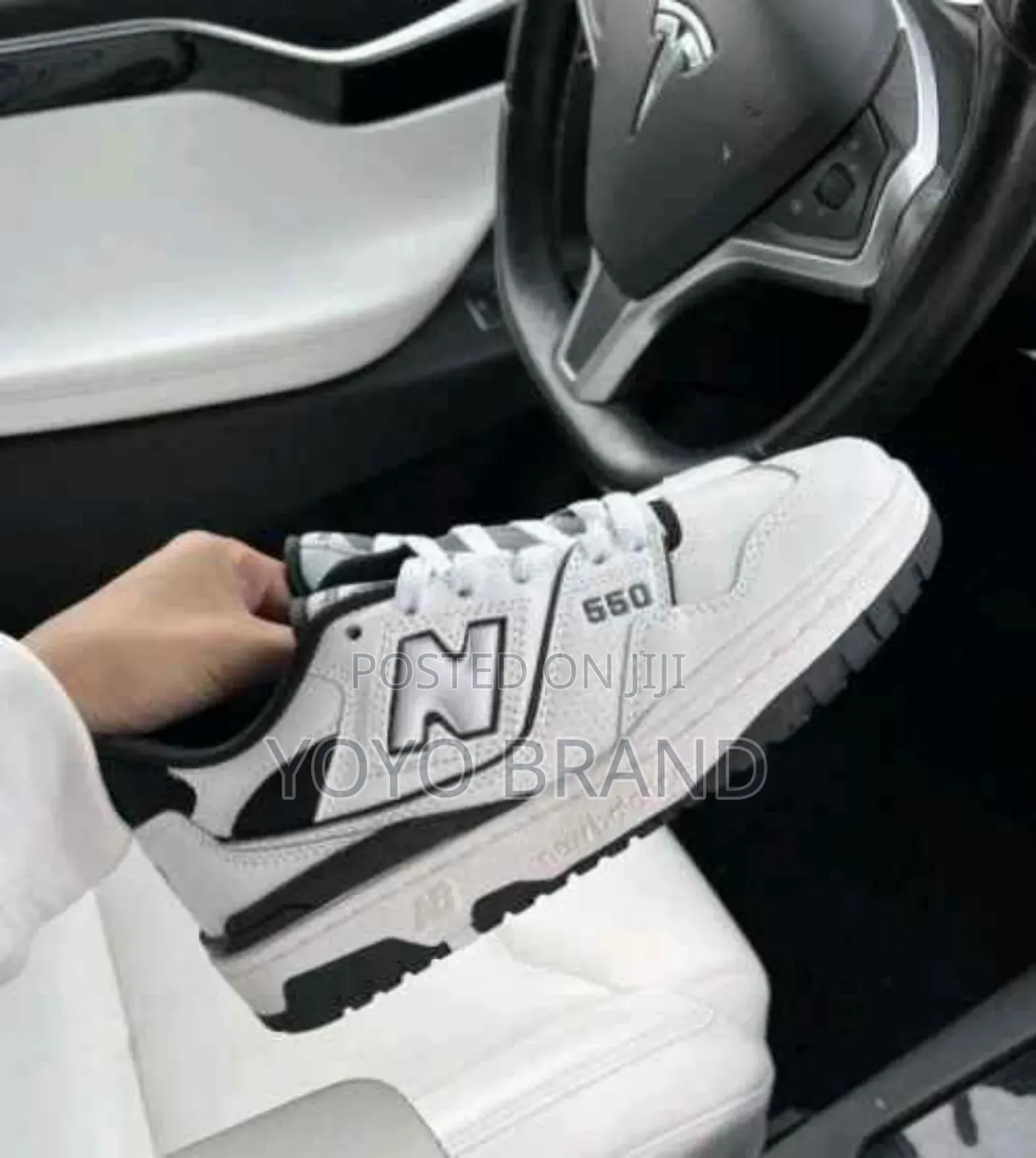 New Balance 550 Oreo White Black Sneaker