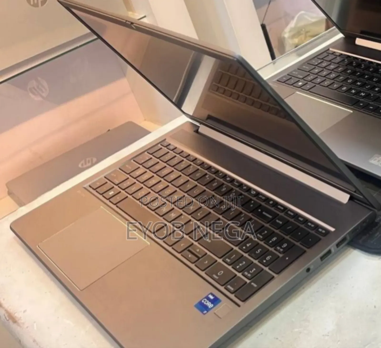 New Laptop HP ZBook Firefly 15 G7 16GB Intel Core I7 SSD 512GB