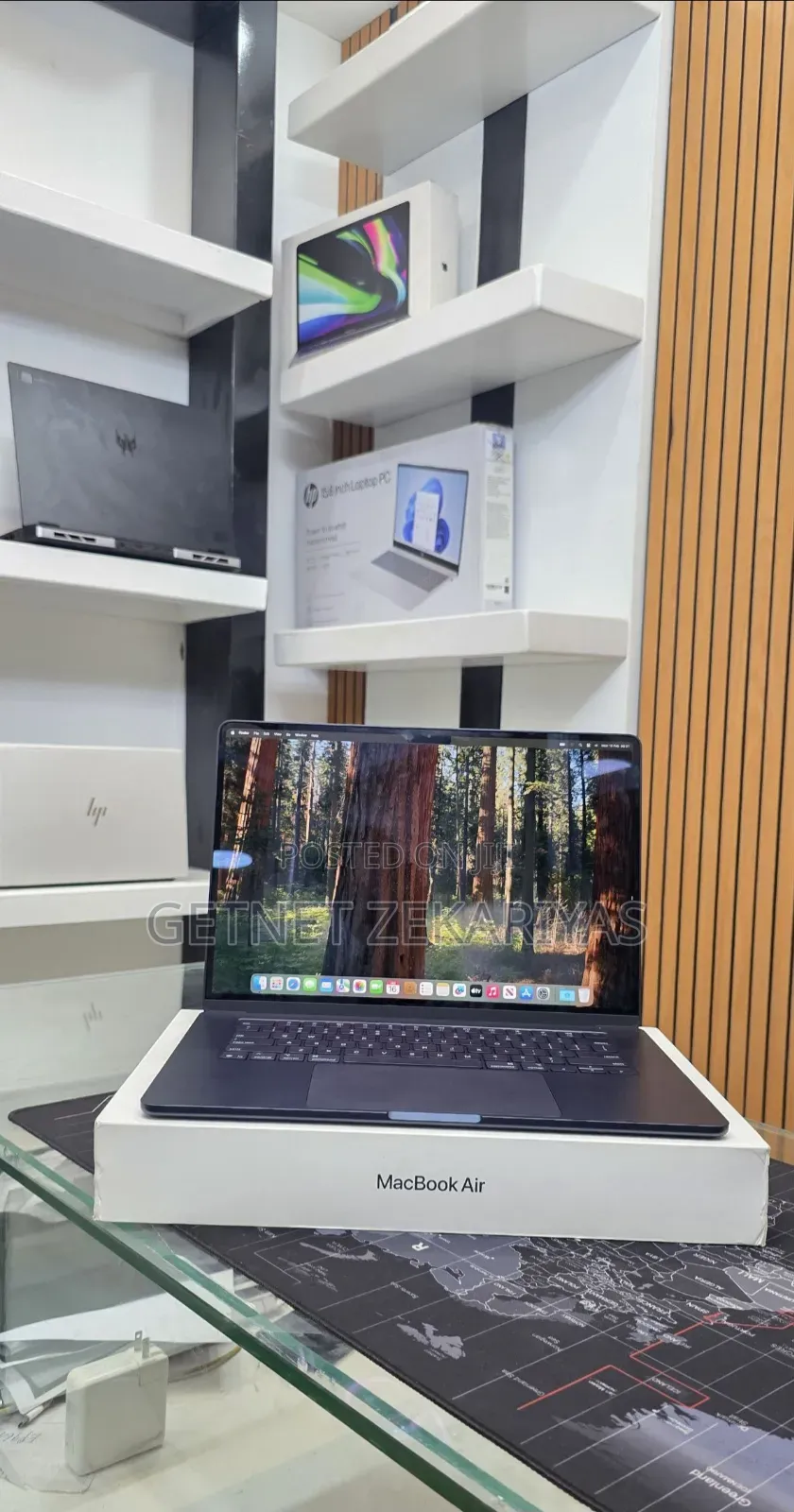 New Laptop Apple MacBook Air 2025 M4 15-Inch 16GB Apple M4 SSD 256GB