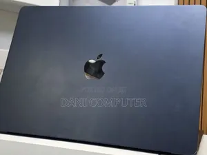 New Laptop Apple MacBook Air 2025 M4 15-Inch 16GB Apple M4 SSD 256GB