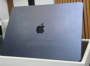 New Laptop Apple MacBook Air 2025 M4 15-Inch 16GB Apple M4 SSD 256GB
