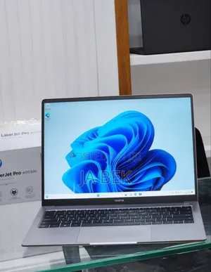 New Laptop 8GB Intel Core I5 SSD 512GB