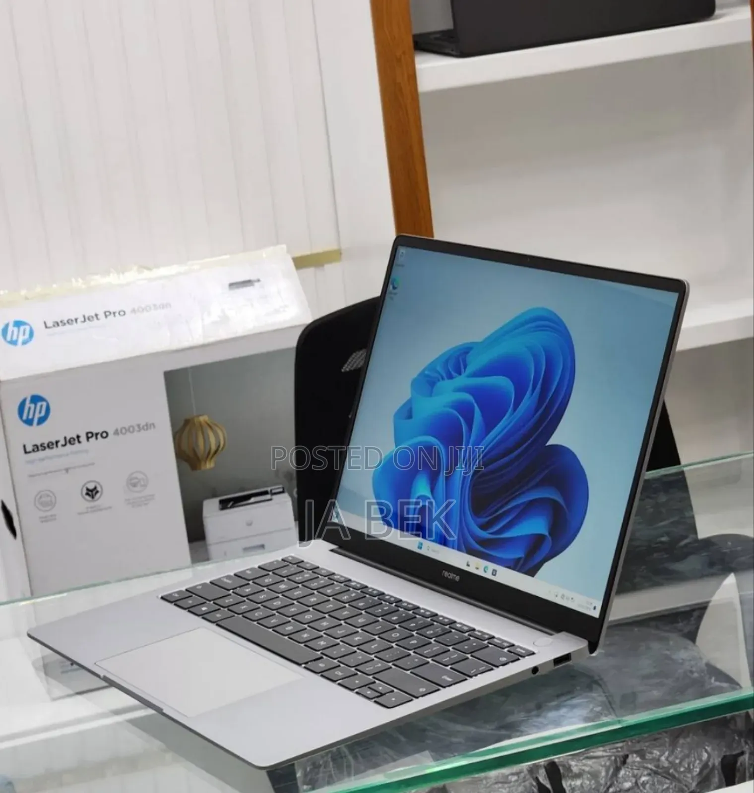 New Laptop 8GB Intel Core I5 SSD 512GB