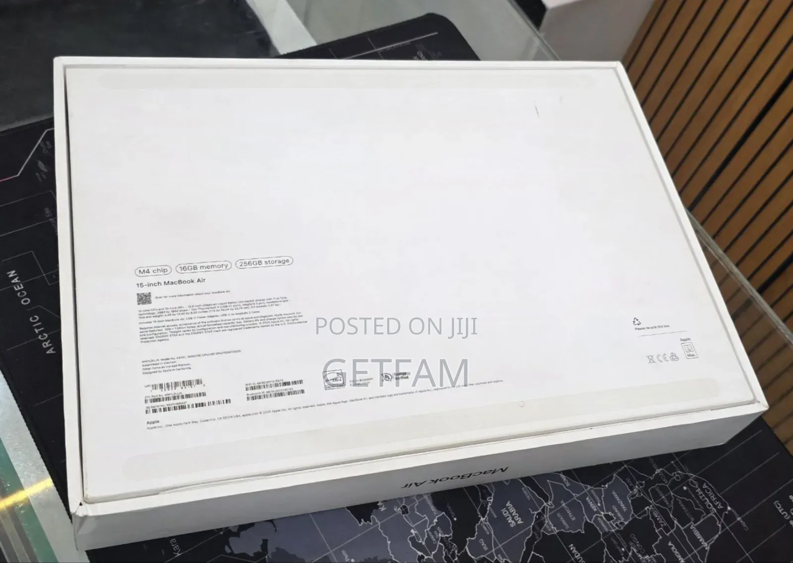New Laptop Apple MacBook Air 2025 M4 15-Inch 16GB Apple M4 SSD 256GB