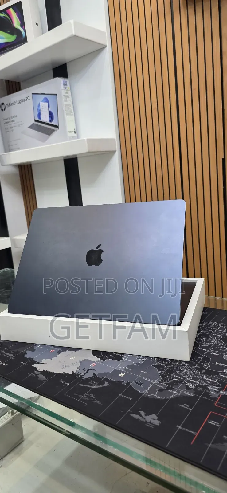 New Laptop Apple MacBook Air 2025 M4 15-Inch 16GB Apple M4 SSD 256GB