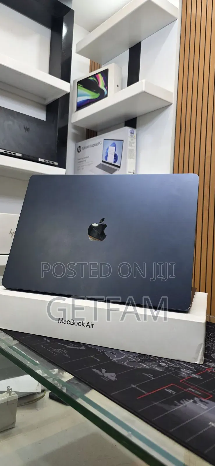 New Laptop Apple MacBook Air 2025 M4 15-Inch 16GB Apple M4 SSD 256GB