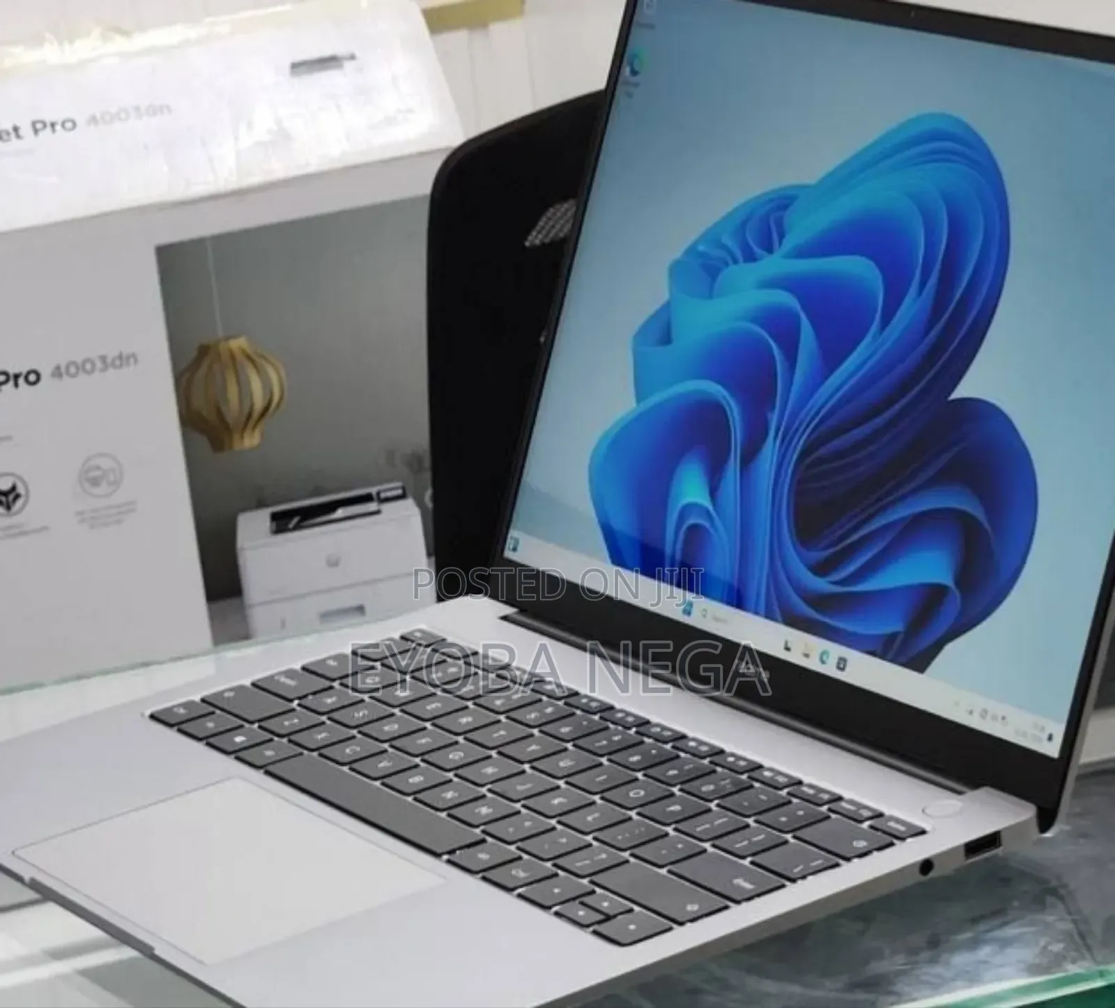 New Laptop 8GB Intel Core I5 SSD 512GB
