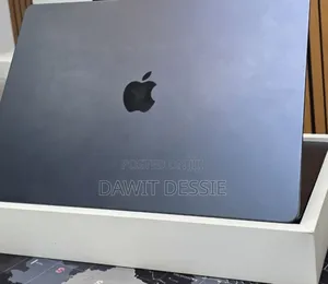 New Laptop Apple MacBook Air 2025 M4 15-Inch 16GB Apple M4 SSD 256GB