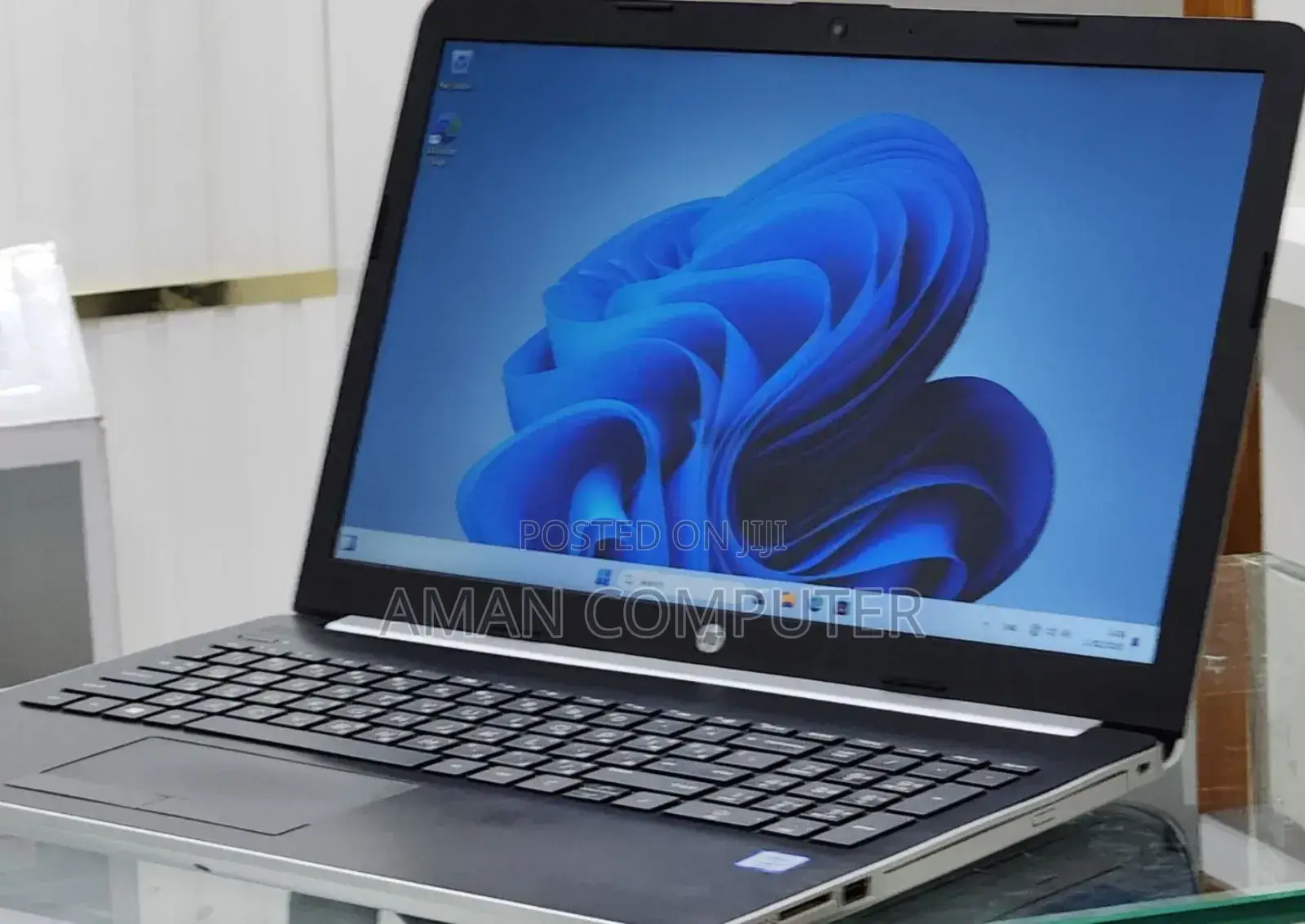 New Laptop HP Stream Notebook 4GB Intel Core I3 HDD 1T