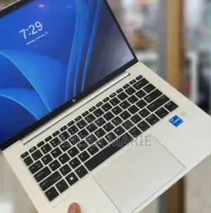 New Laptop HP EliteBook 840 G10 16GB Intel Core I5 SSD 512GB