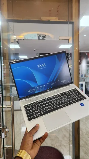 New Laptop HP ProBook 450 G9 16GB Intel Core i7 SSD 512GB