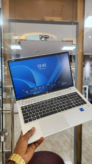 New Laptop HP ProBook 440 G10 16GB Intel Core I7 SSD 512GB