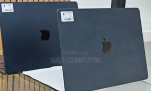 New Laptop Apple MacBook Air 2025 M4 13-Inch 16GB Apple M4 SSD 256GB