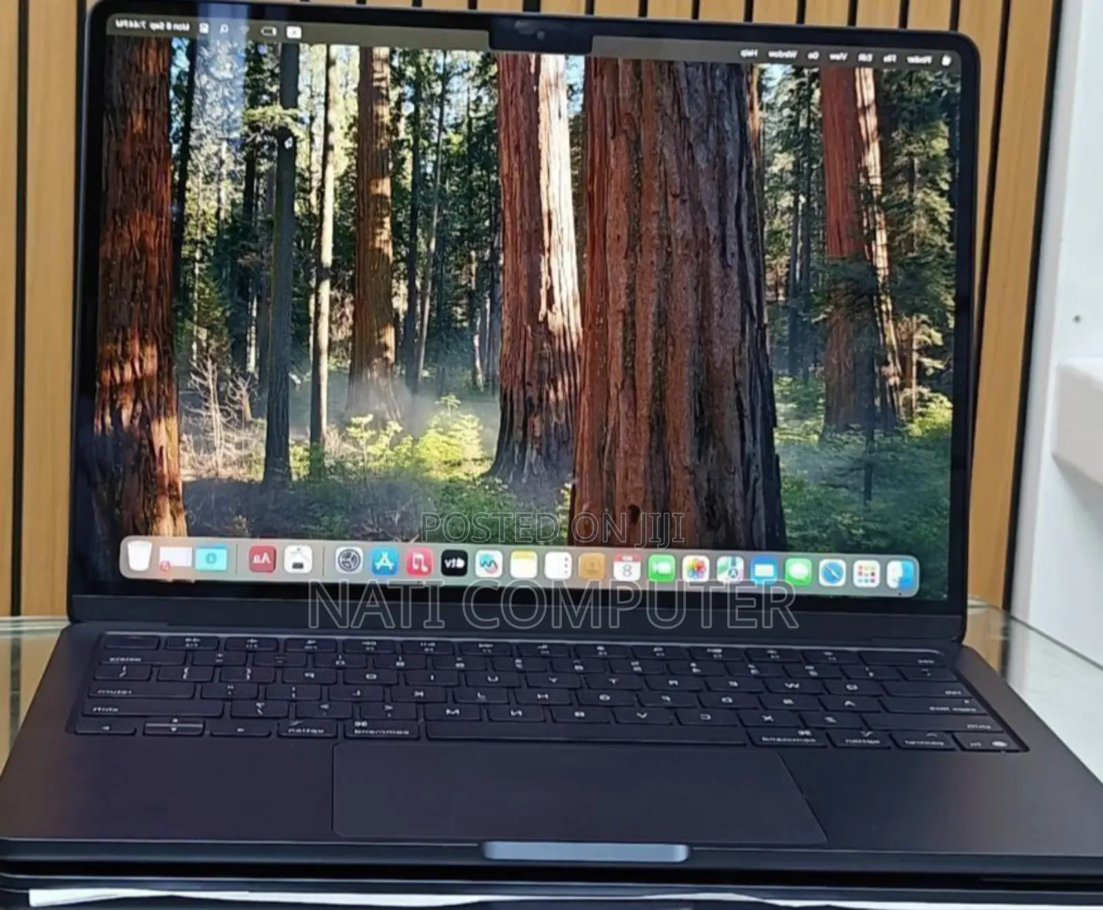 New Laptop Apple MacBook Air 2025 M4 13-Inch 16GB Apple M4 SSD 256GB