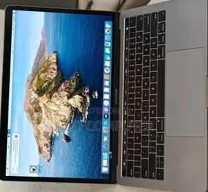 New Laptop Apple MacBook Pro 2019 16GB Intel Core I7 SSD 1T