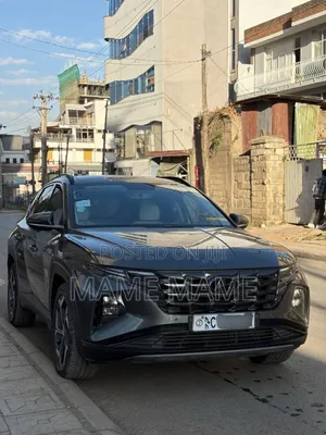 Hyundai Tucson 2023 Gray