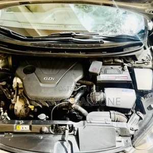 Hyundai Avante 2015 Silver