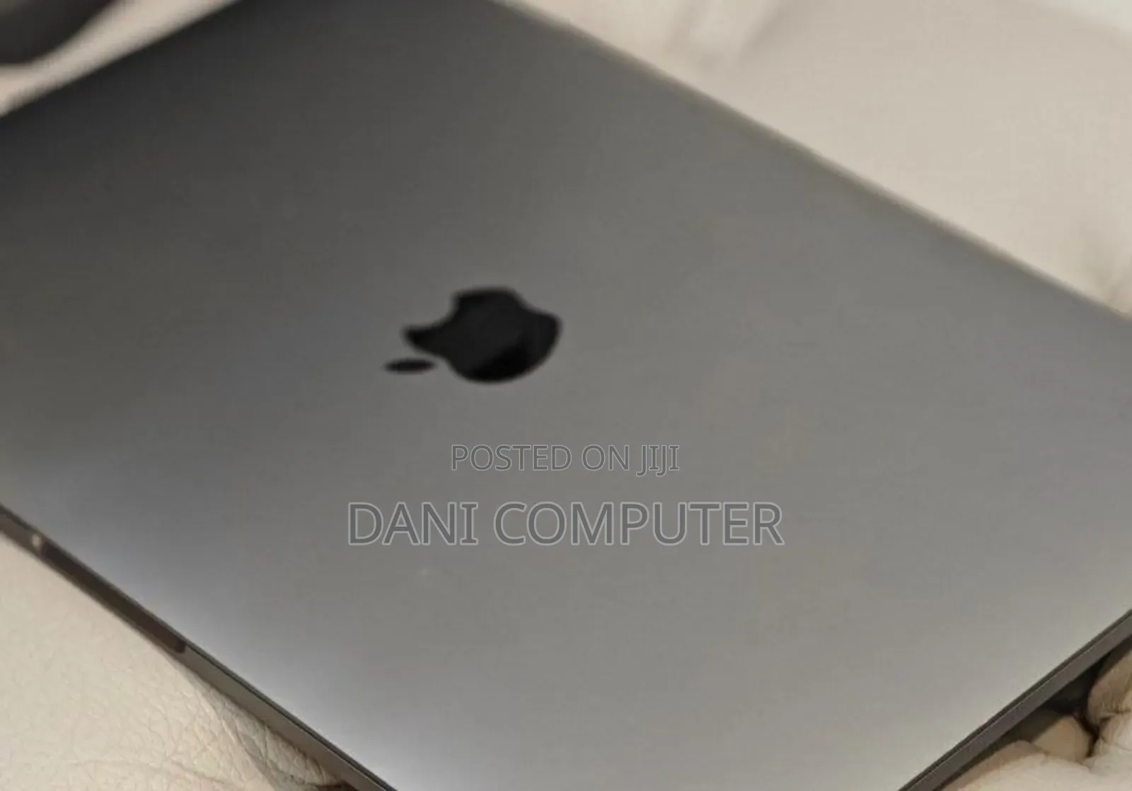 New Laptop Apple MacBook Pro 2019 16GB Intel Core I7 SSD 1T