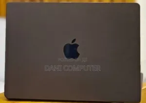 New Apple MacBook Pro 2023 M3 14-Inch 18GB Intel Core M3 SSD 512GB