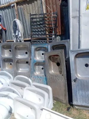 Kitchens Sink እቃ ማጠቢያ