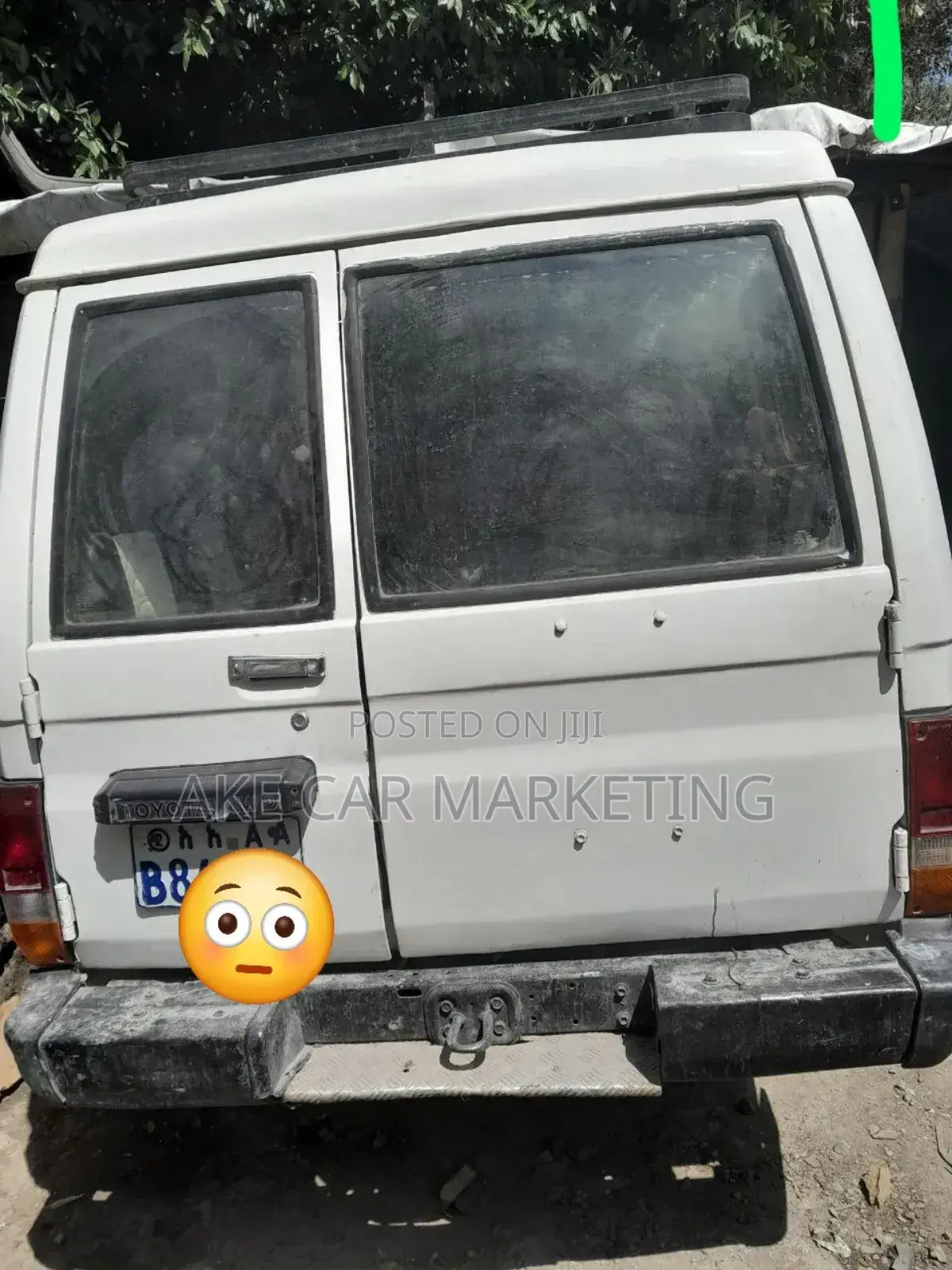 Toyota Land Cruiser 1989 White