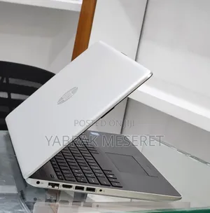 New Laptop HP Pavilion 15 4GB Intel Core 3 HDD 1T