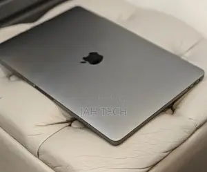 New Apple MacBook Pro 2023 M3 14-Inch 18GB Apple M3 Pro SSD 512GB