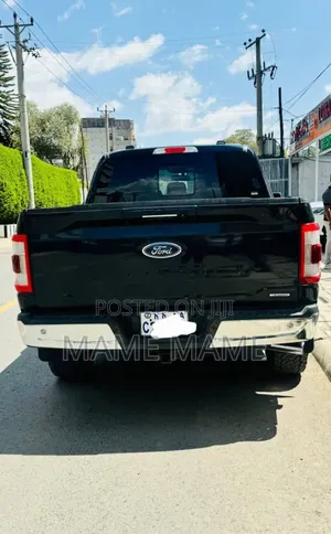 Ford F-150 2022 Black