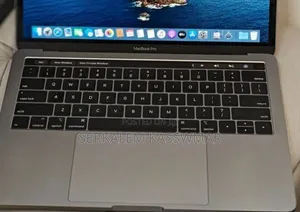 New Laptop Apple MacBook Pro 2019 16GB Intel Core I7 SSD 1T