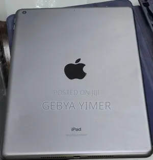 New Apple iPad Air 64 GB Gray