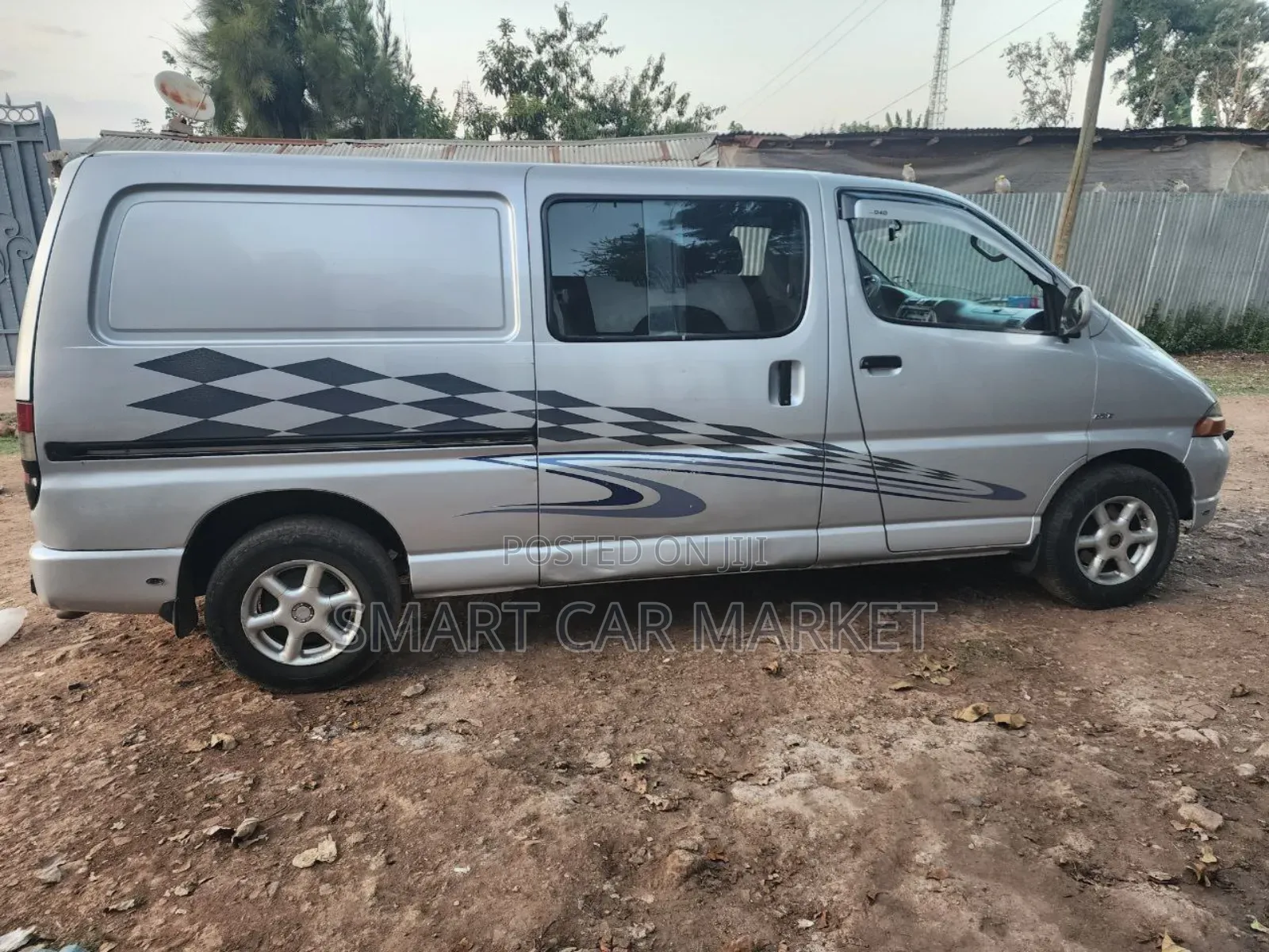 Toyota HiAce 2006 Silver