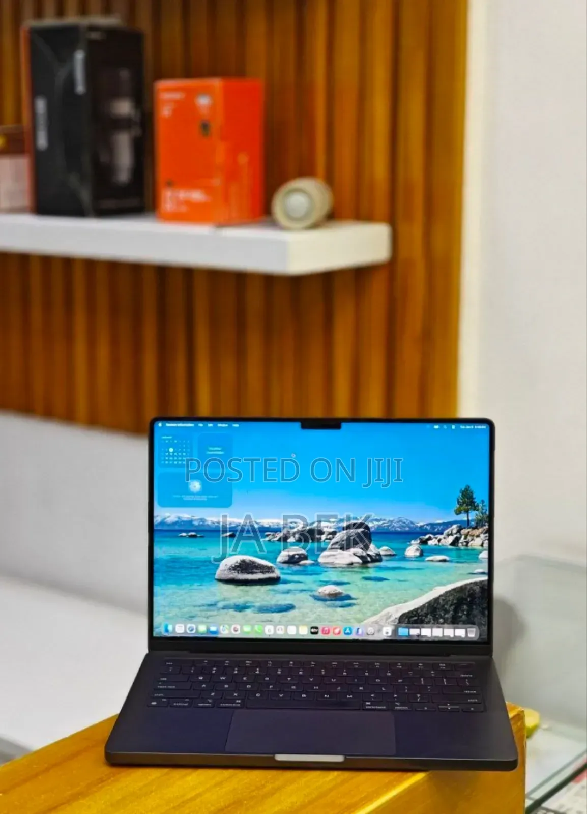 New Apple MacBook Pro 2023 M3 14-Inch 18GB Apple M3 Pro SSD 512GB