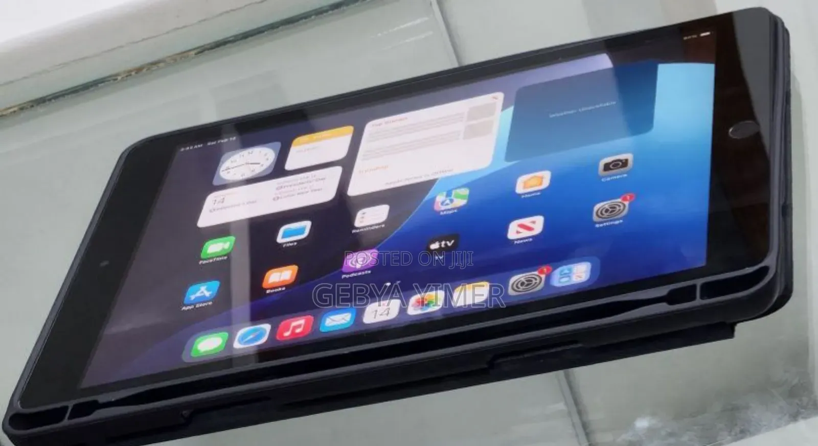 New Apple iPad Air 64 GB Gray