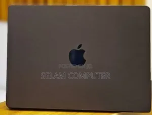 New Apple MacBook Pro 2024 M3 14-Inch 18GB Intel Core M3 SSD 512GB