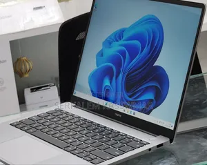 New Laptop 8GB Intel Core i5 SSD 512GB