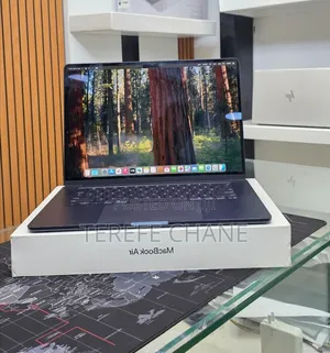 New Apple MacBook Pro 2024 M4 14-Inch 16GB Intel Core I5 SSD 256GB