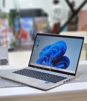 New Laptop HP ProBook 440 G8 8GB Intel Core I5 SSD 256GB