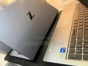 New Laptop HP ZBook Power G7 16GB Intel Core I7 SSD 512GB