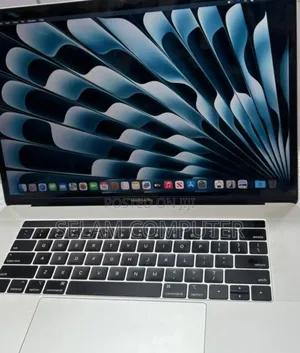 New Laptop Apple MacBook 2018 16GB Intel Core I7 SSD 256GB