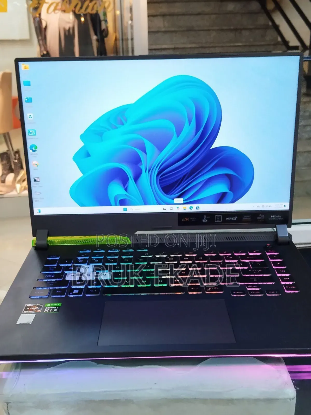 New Laptop Asus ROG Strix G15 16GB AMD Ryzen 9 SSD 512GB