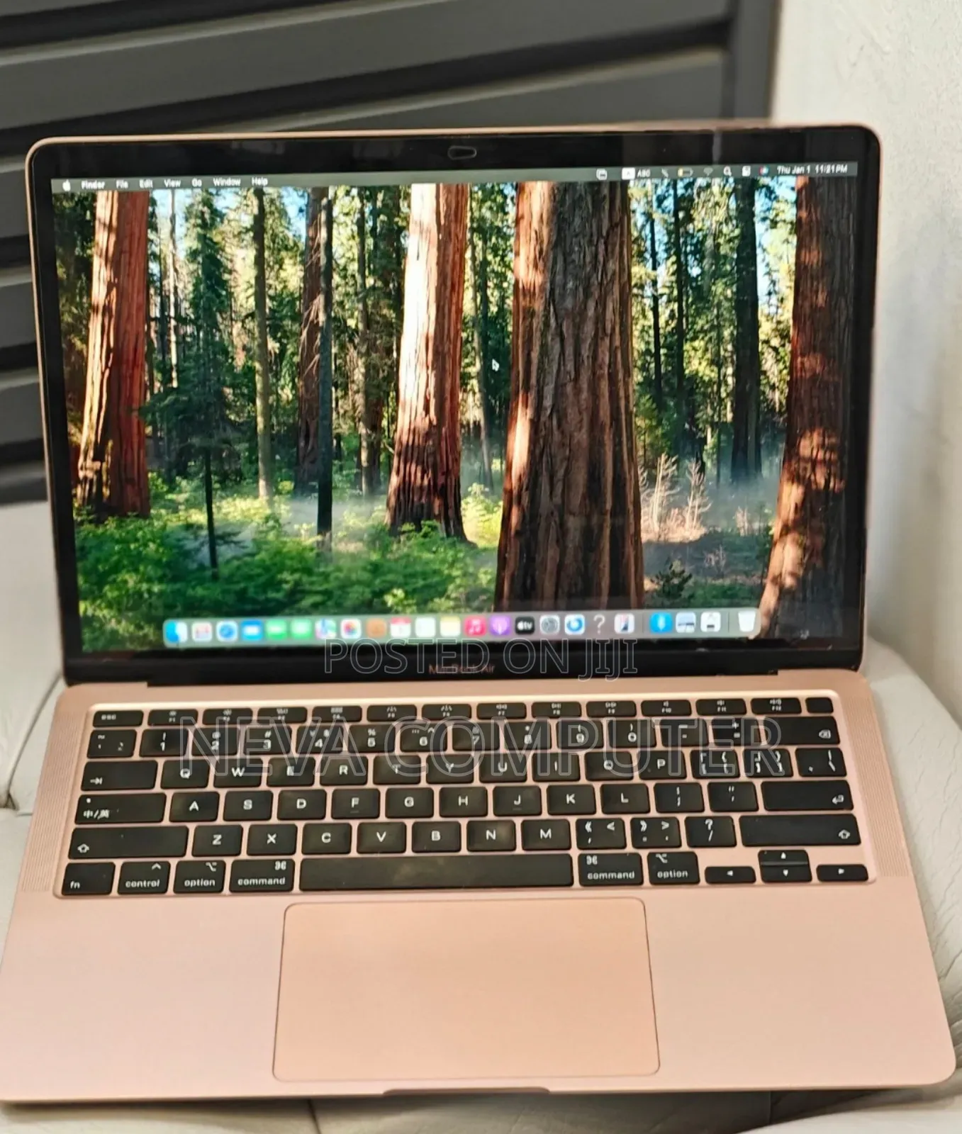 New Laptop Apple MacBook Air 2020 8GB Intel Core I3 SSD 256GB