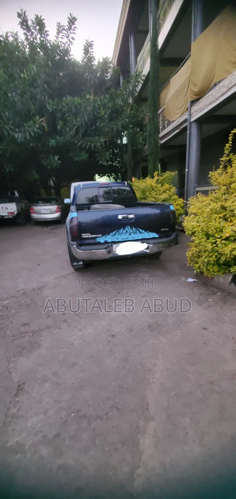 Toyota Tacoma 2dr Regular Cab 4WD 6.1 ft. SB (2.7L 4cyl 5M) 2014 Gray