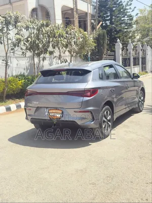 BYD E2 43 kWh 94 hp FWD 2025 Gray