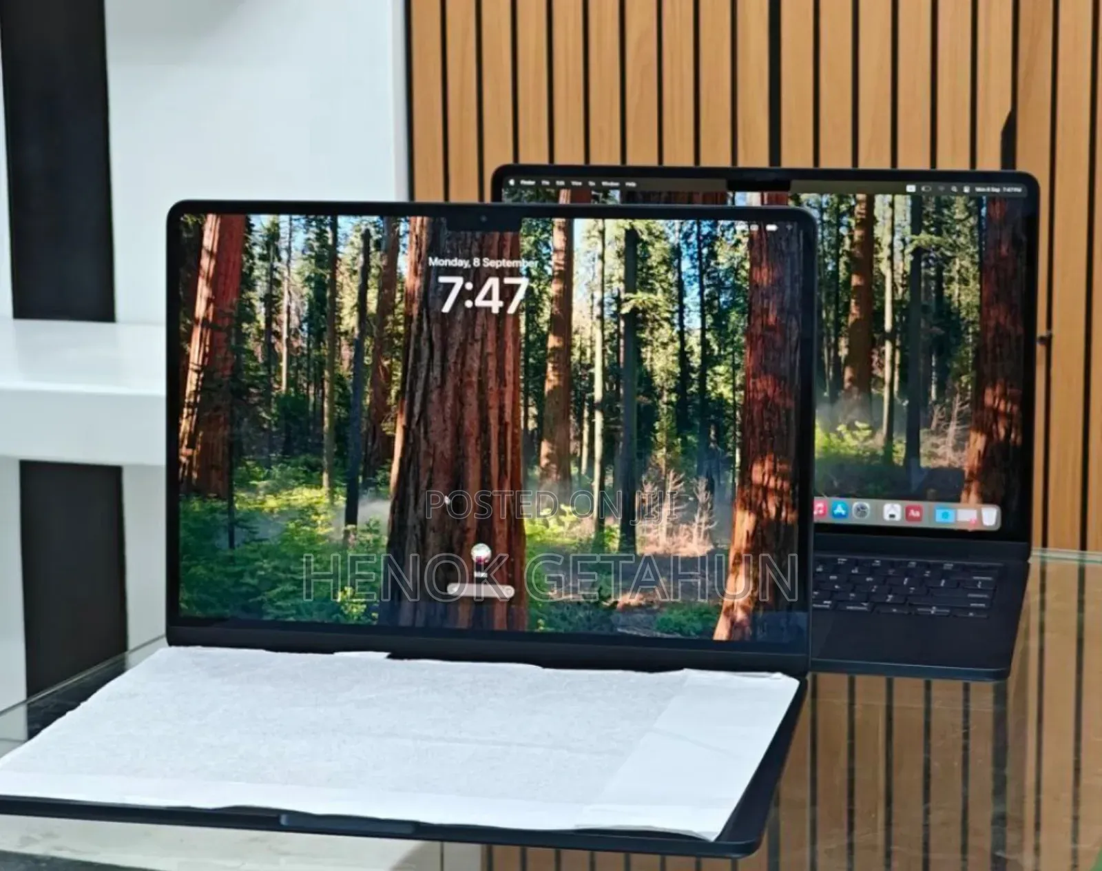 New Laptop Apple MacBook Air 2025 M4 13-Inch 16GB AMD A4 SSD 256GB