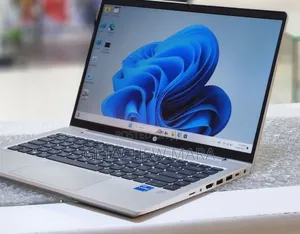 New Laptop HP ProBook 430 8GB Intel Core I5 SSD 256GB